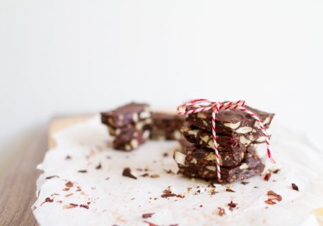 fruity chocolate bark