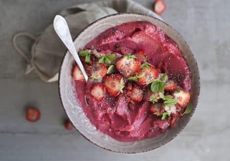strawberry lemonade soft serve